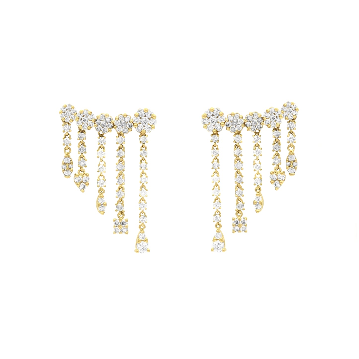 Brinco em Ouro Cravejado com Diamantes Brancos