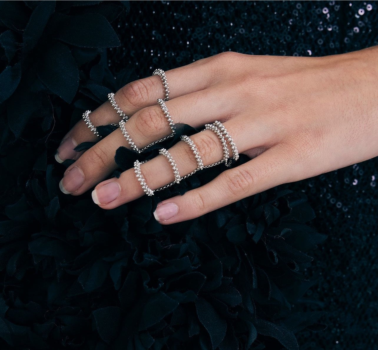 Anel em Ouro 5 Aros com Bolinhas Paris La Belle